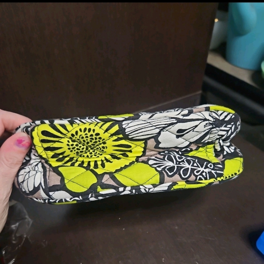 VERA BRADLEY Mini Frame Crossbody with Strap - CITRON - New with out tags - Picture 5 of 5